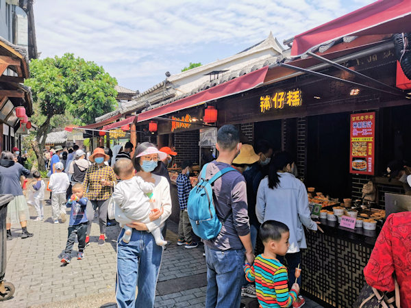 深圳の観光地、甘坑古鎮の小吃街