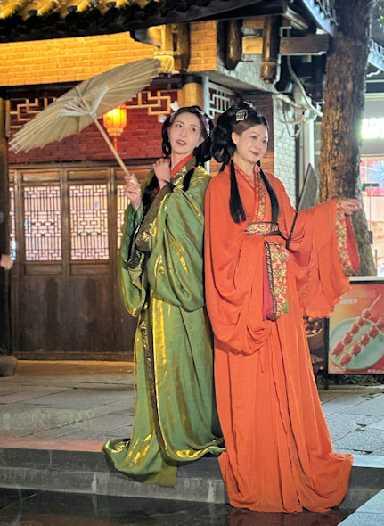 夜の甘坑古鎮（深圳）