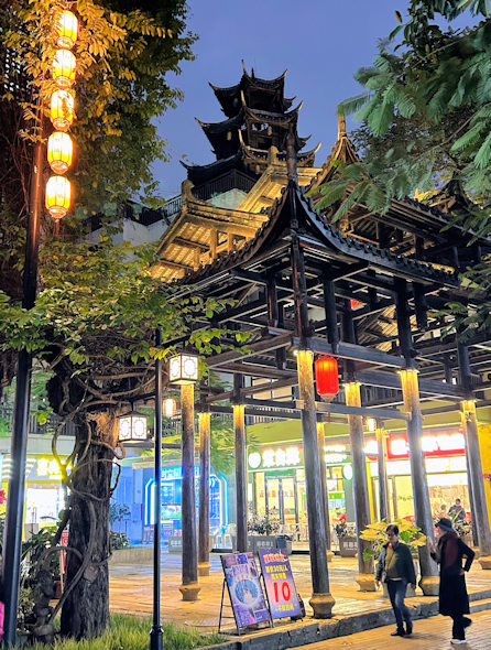 夜の甘坑古鎮（深圳）