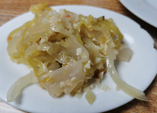 酸菜がお新香替わり（潮州打冷）