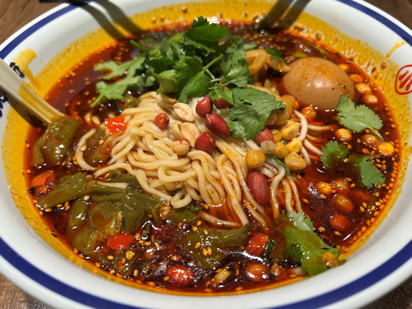 深圳で食べる重慶小麺
