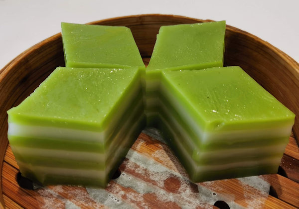 抹茶とココナッツのケーキ