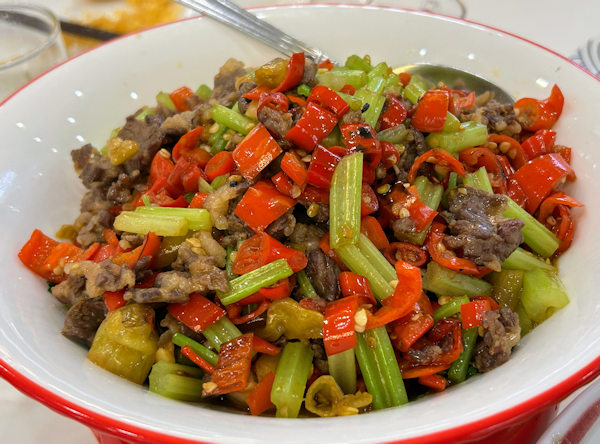 湖南料理の鮮炒黄牛肉