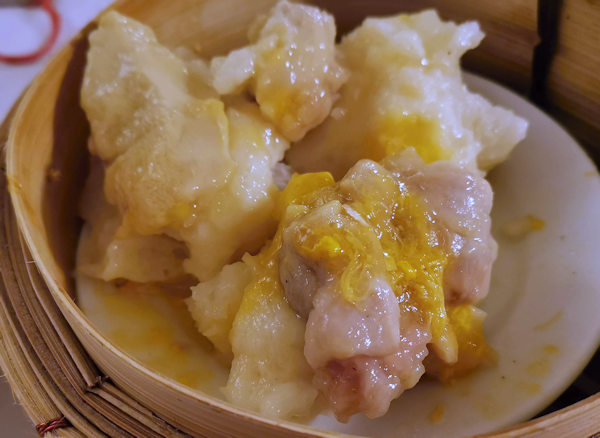 香港陸羽茶室の蟹肉棉花鶏