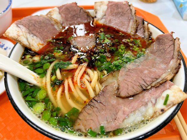 徳元蘭州牛肉面の牛肉追加、麺二細(深圳)