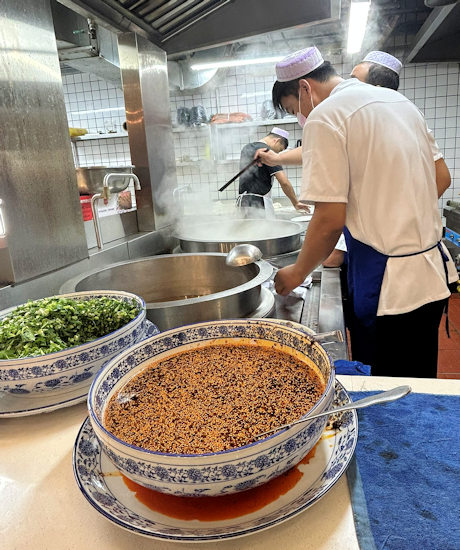 深圳・馬子禄牛肉麺の調理場