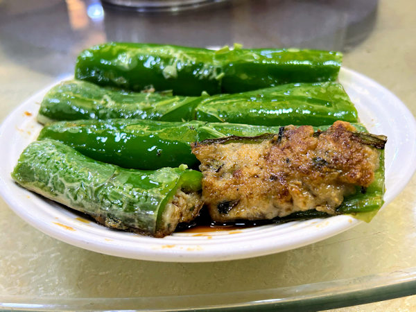 虎皮青椒酿肉（青唐辛子の肉詰め）