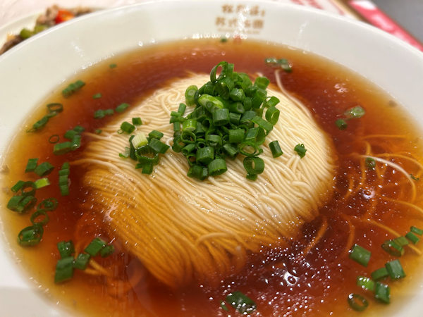 松鶴楼蘇式湯麺の紅湯麺