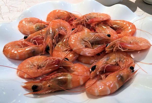 順徳料理レストランのゆでエビ（白灼蝦）