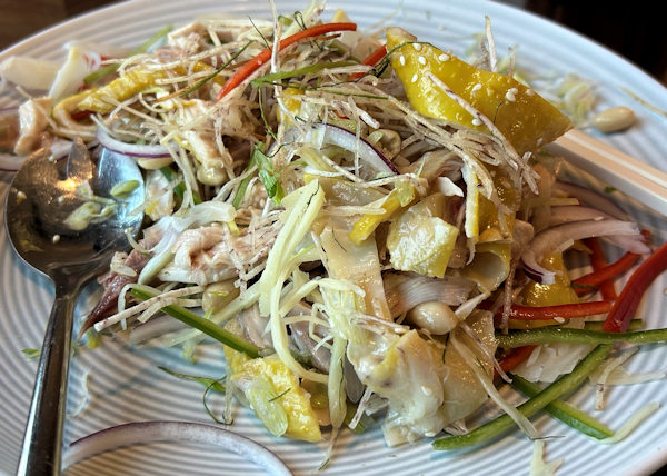 順徳料理の風生水起捞鶏