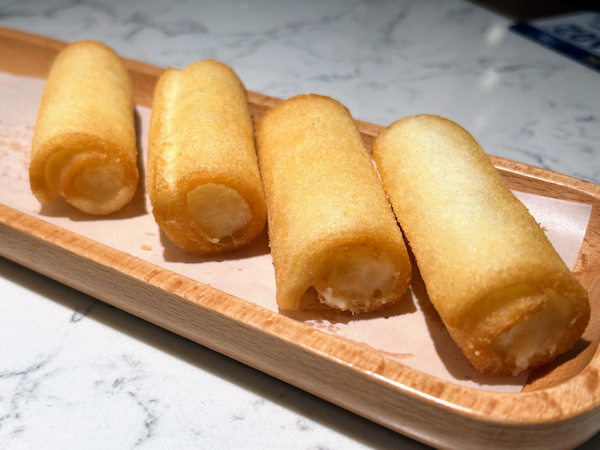 順徳点心の炸牛奶（順徳ミルク揚げ）