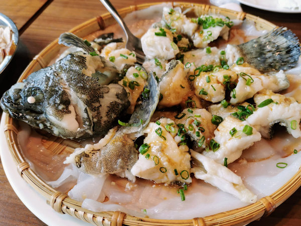 順徳料理レストランの縮骨魚