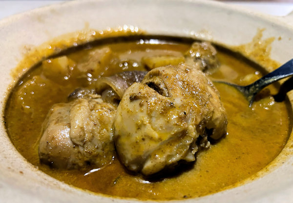 �}�b�T�}���J���[�i�p�^���̃L���x�[�W�A���h�R���h�[���Y�j